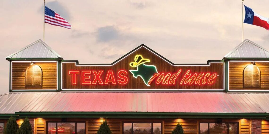 texas roadhouse dining room open