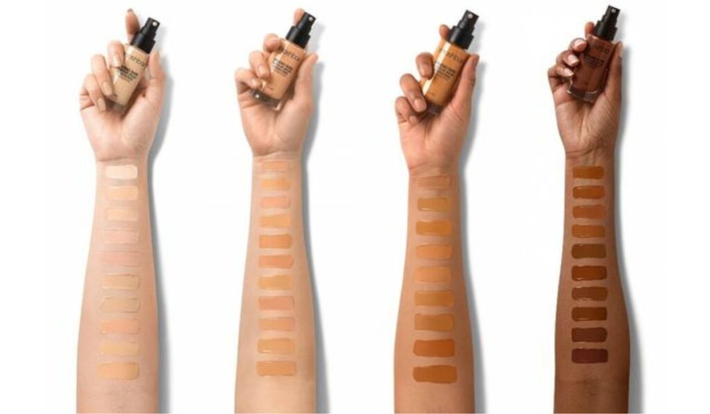 Smashbox Foundation vs MAC Foundation